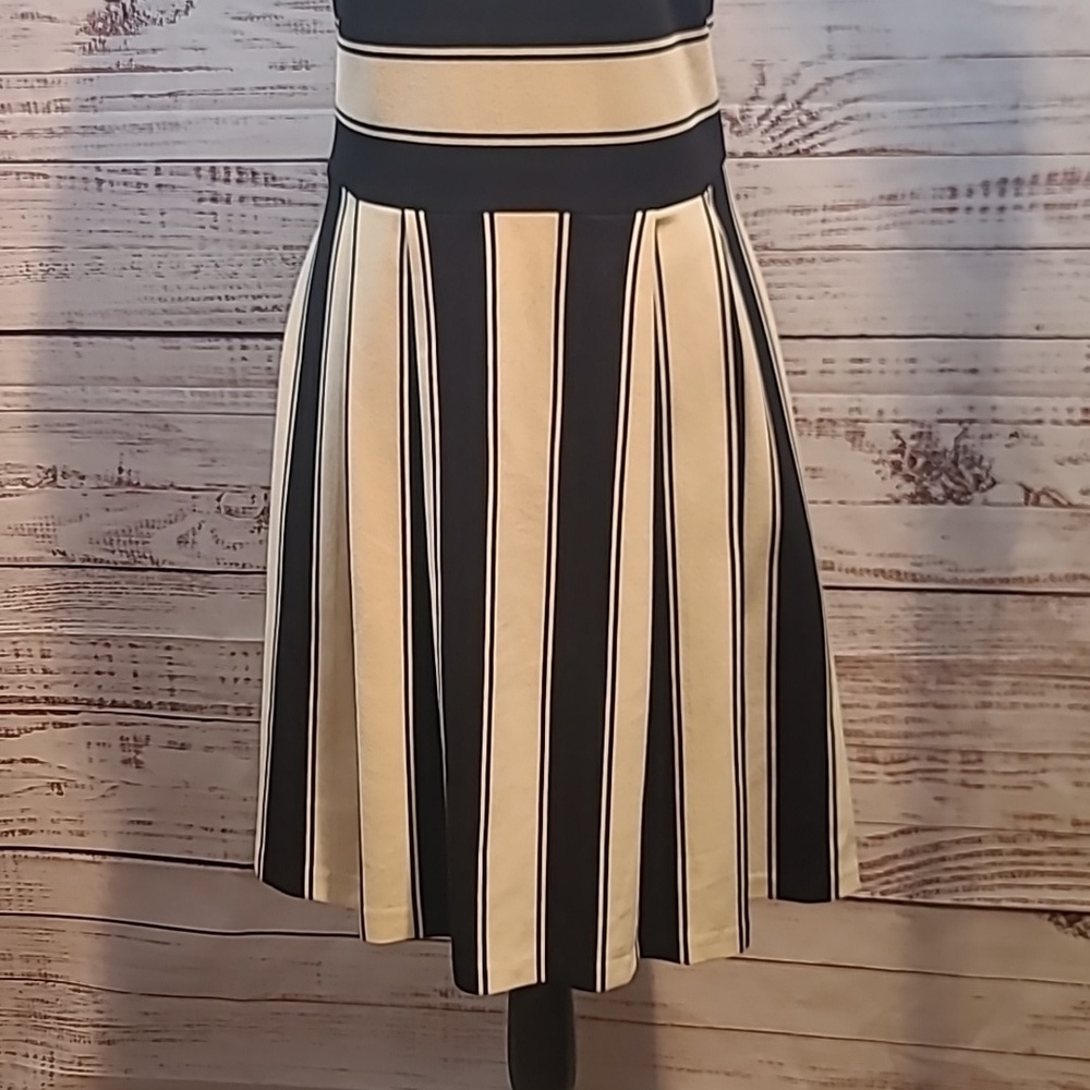 Loft thick stretch stripped dress - Picture 3 of 8